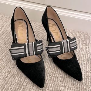 Black suede bow ribbon heels